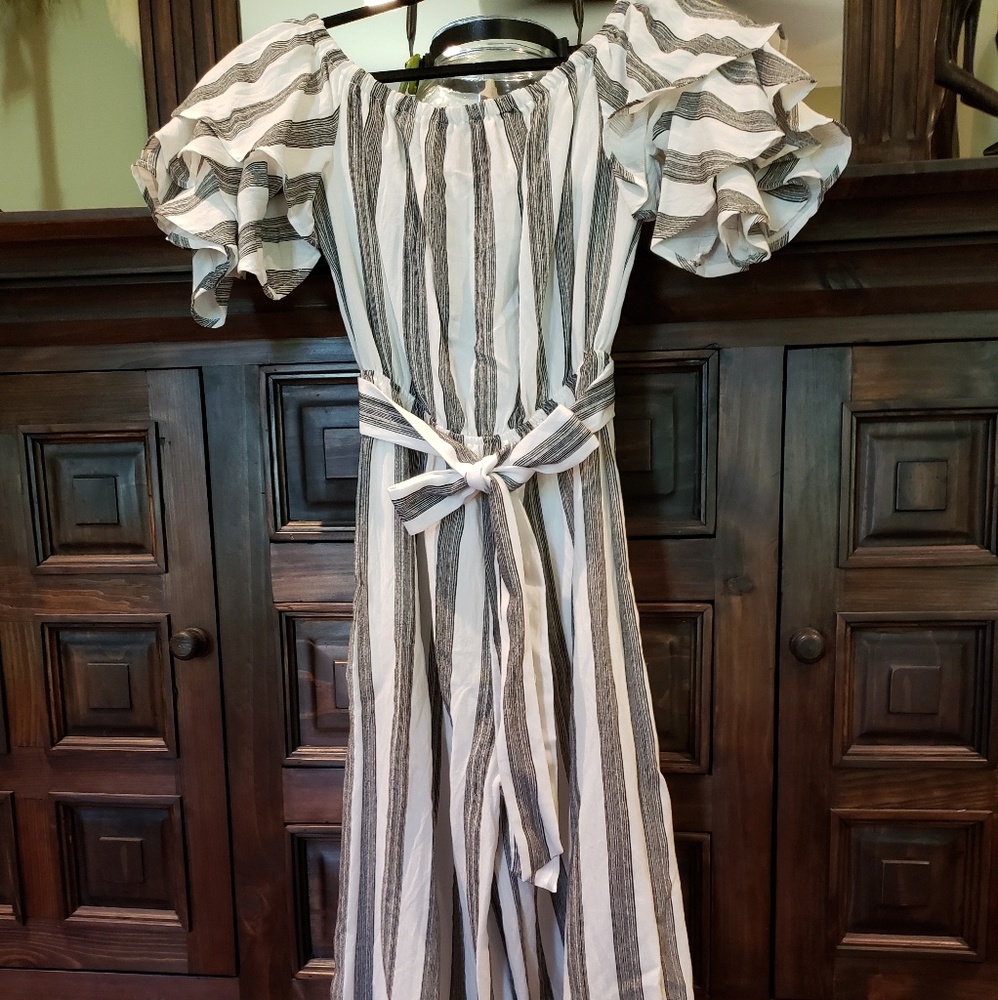 FLYING TOMATO Off Shoulder Romper Size S